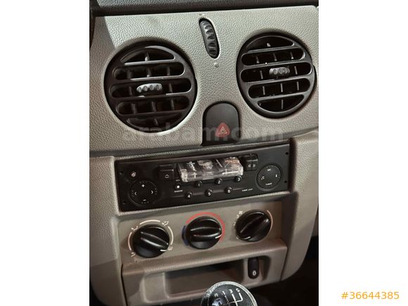 Sahibinden Renault Kangoo 1.5 dCi Expression 2005 Model  158.000 km Gri (metalik)
