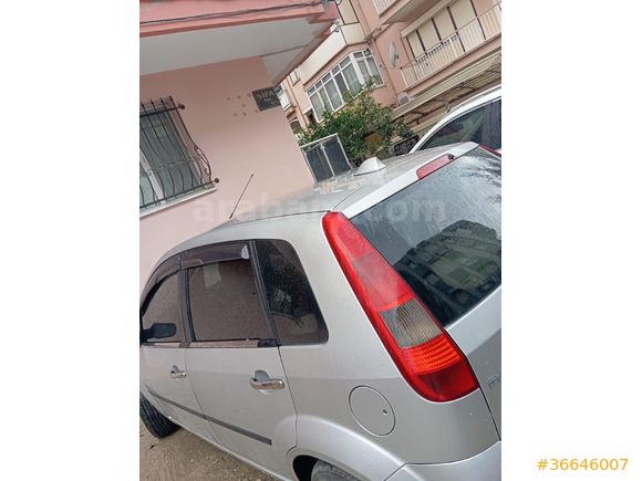 Sahibinden Ford Fiesta 1.4 Comfort 2005 Model Manisa