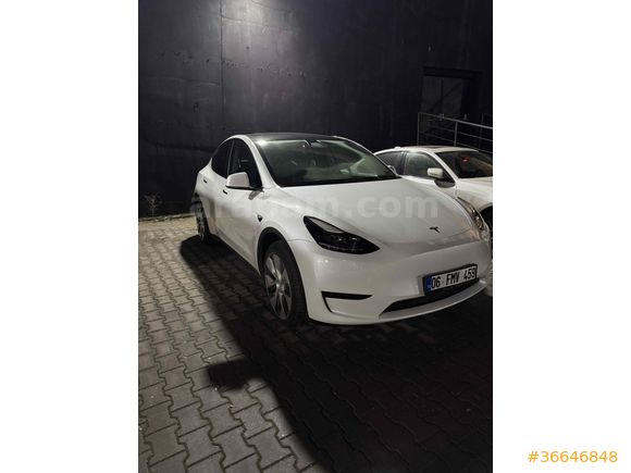 Sahibinden Tesla Model Y Standart Range 2024 Model 