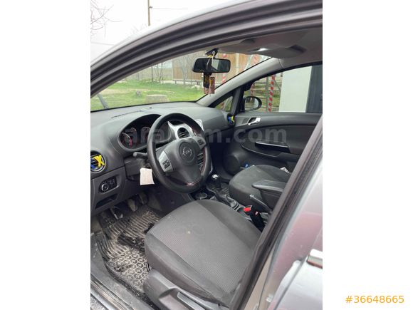 Sahibinden Opel Corsa 1.2 Twinport Essentia 2012 Model 