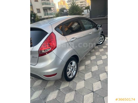 Sahibinden Ford Fiesta 1.25 Trend 2010 Model Mersin 206.500 km Gri