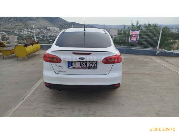 Sahibinden Ford Focus 1.6 TDCi Trend X 2015 Model  241.000 km Beyaz