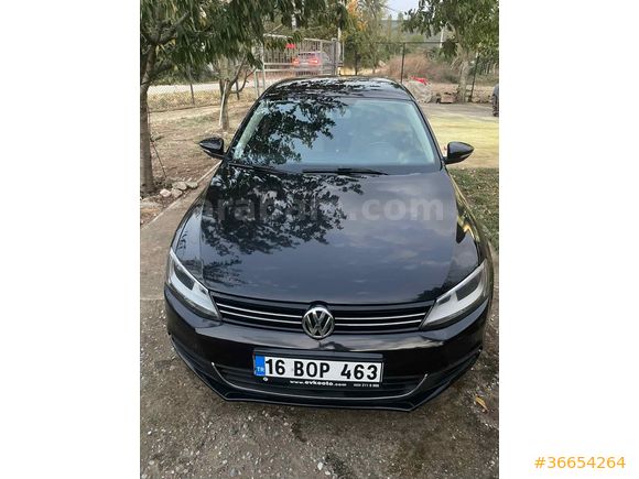 Sahibinden Volkswagen Jetta 1.6 TDi Trendline 2011 Model Acil Satılık 