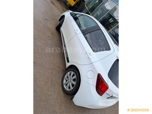Sahibinden Toyota Yaris 1.33 Fun Special Skypack 2017 Model Ankara
