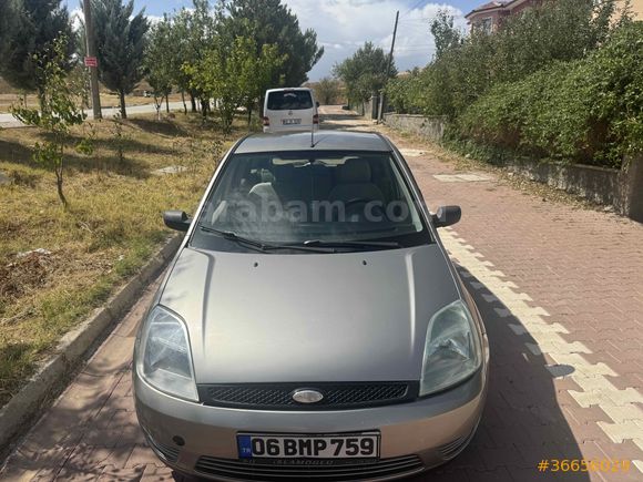 Sahibinden Ford Fiesta 1.4 TDCi Comfort 2004 Model 