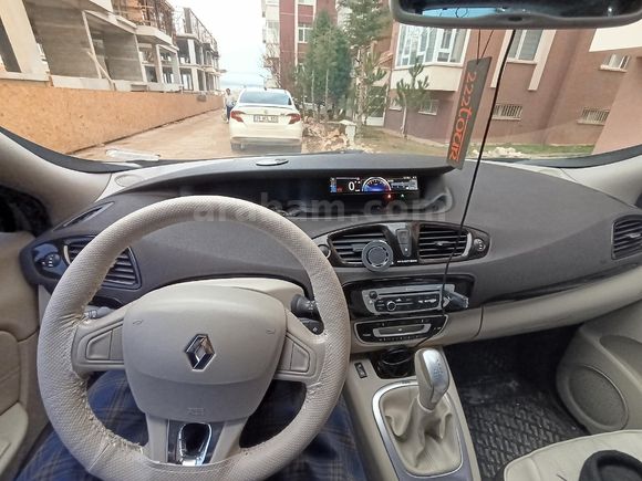 Sahibinden Renault Scenic 1.5 dCi Privilege 2013 Model