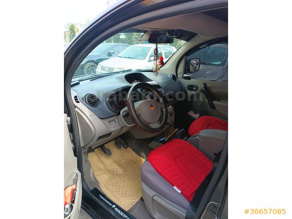 Sahibinden Renault Kangoo Multix 1.5 dCi Expression 2009 Model  267.000 km Siyah