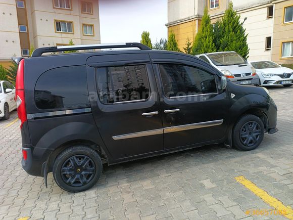 Sahibinden Renault Kangoo Multix 1.5 dCi Expression 2009 Model  267.000 km Siyah