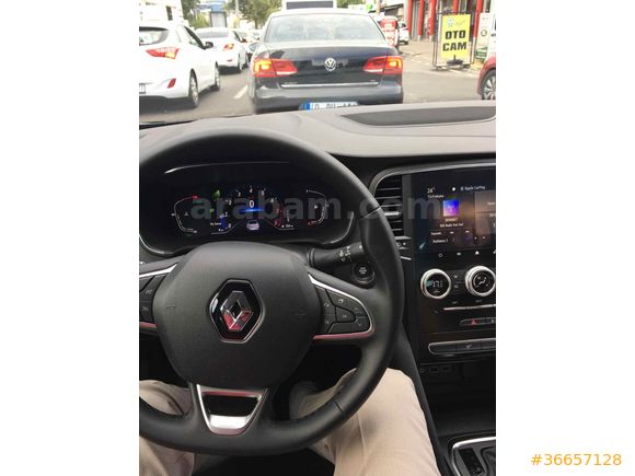 Sahibinden Renault Megane 1.3 TCe Icon 2024 Model 