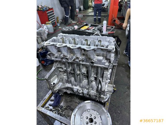 Sahibinden Ford C-Max 1.6 TDCi Ghia 2005 (sıfır motor yapıldı ) Model 