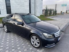 MAKYAJLI KASA C 180 CAM TAVAN  Avantgarde 220BİN KM