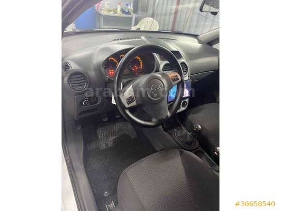 Sahibinden Opel Corsa 1.3 CDTI Essentia 2011 Model  235.000 km Beyaz
