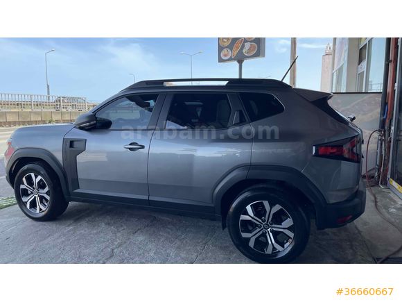 İlk Sahibinden Renault Duster 1.6 E-Tech Evolution 2024 Model  Gri (metalik)