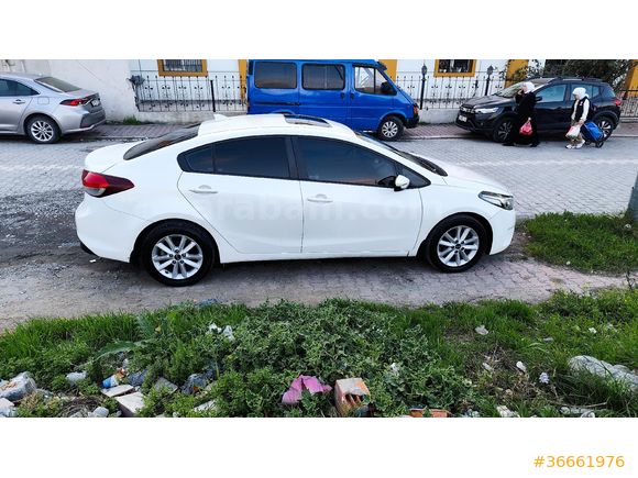 Temiz Kia Cerato Sunrooflu l
