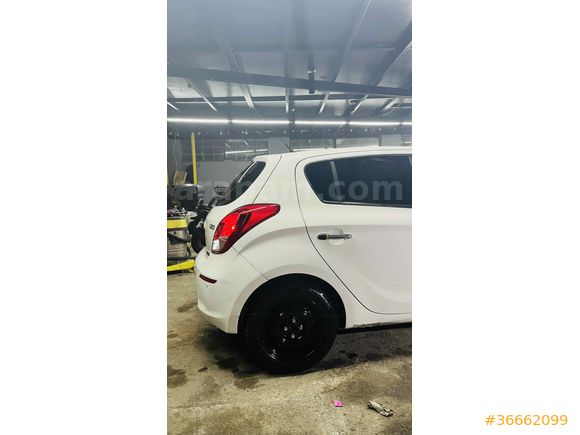2012 model 1.4 dizel 190.000 km de aktif kullanmaktayım
