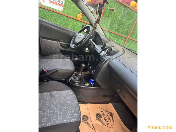 Sahibinden Ford Fiesta 1.4 Comfort 2006 Model 