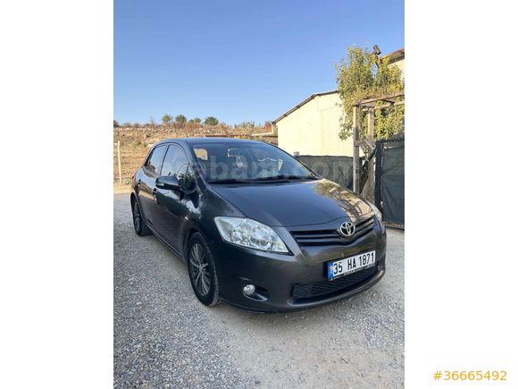 Sahibinden Toyota Auris 1.4 D-4D Comfort Extra 2011 Model 