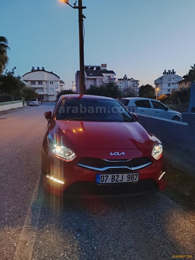Sahibinden Kia Ceed 1.5 T-GDI Elegance Plus 2024 Model Antalya 24.500 km Kırmızı 7