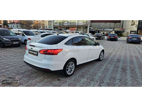 SEVİNÇOĞLU OTOMOTİVDEN 2017 MODEL FORDFOCUS TREND X