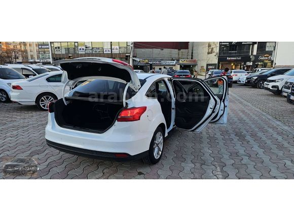 SEVİNÇOĞLU OTOMOTİVDEN 2017 MODEL FORDFOCUS TREND X