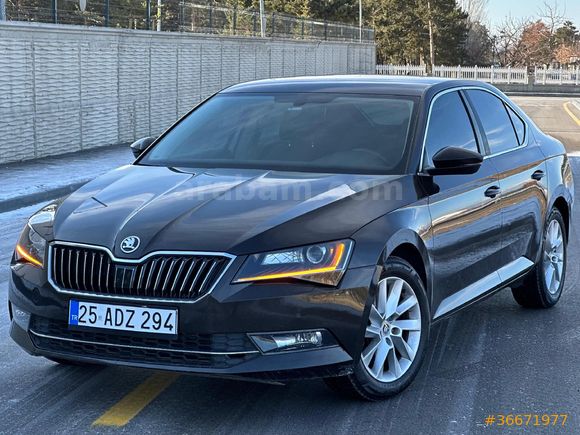 2015 BOYASIZ DEGİŞENSİZ KAYITSIZ  1.6 TDI  DSG  Sahibinden Skoda SuperB 1.6 TDI Style 2015 Model