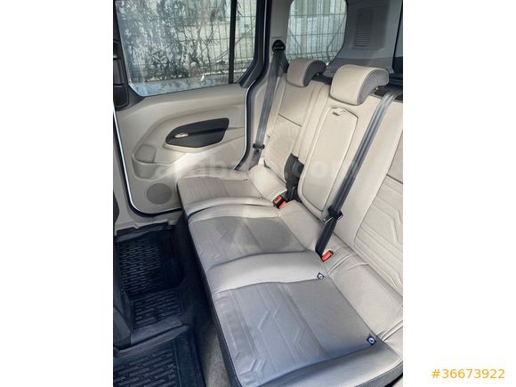 Sağlık personelinden Ford Tourneo Connect 1.5 TDCI Titanium 2016 Model Konya 156000 km Beyaz