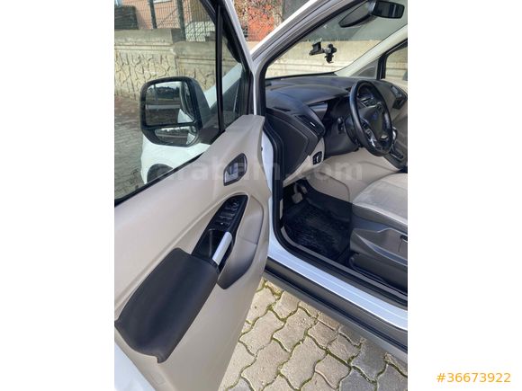 Sağlık personelinden Ford Tourneo Connect 1.5 TDCI Titanium 2016 Model Konya 156000 km Beyaz