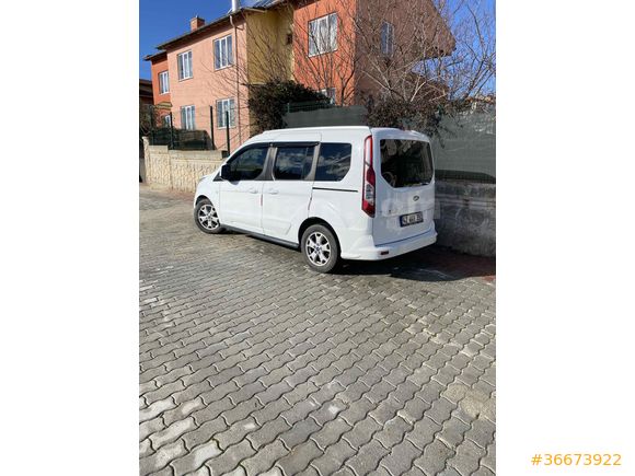 Sağlık personelinden Ford Tourneo Connect 1.5 TDCI Titanium 2016 Model Konya 156000 km Beyaz