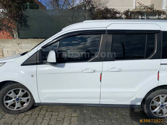 Sağlık personelinden Ford Tourneo Connect 1.5 TDCI Titanium 2016 Model Konya 156000 km Beyaz