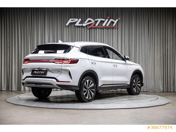 2025 BYD SEAL U EV Design