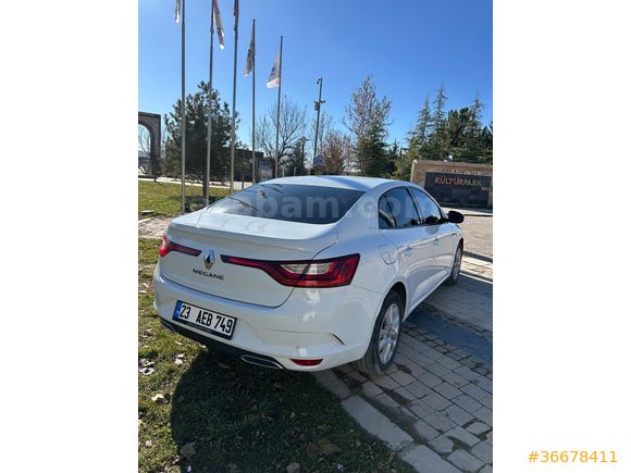 Sahibinden Renault Megane 1.5 Blue DCI Joy 2021 Model