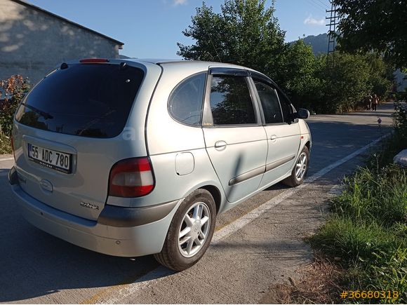Sahibinden Renault Scenic 1.6 Dynamique 2003 Model 