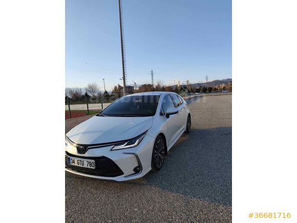 Sahibinden Toyota Corolla 1.5 Passion X-Pack 2023 Model 