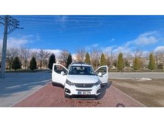 Sahibinden Peugeot Rifter 1.5 BlueHDI Allure 2020 Model