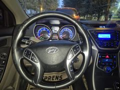 Sahibinden Hyundai Elantra 1.6 CRDi Style 2015 Model  250.500 km Kahverengi