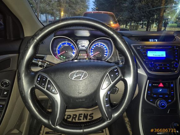 Sahibinden Hyundai Elantra 1.6 CRDi Style 2015 Model  250.500 km Kahverengi