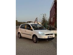 Sahibinden Ford Fiesta 1.4 TDCi Comfort 2004 Model 