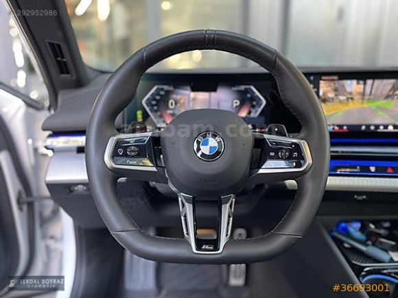 SERDAL BOYRAZ OTOMOTİV'DEN 5.20I M-SPORT HATASIZ 44000KM.
