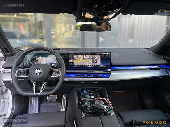SERDAL BOYRAZ OTOMOTİV'DEN 5.20I M-SPORT HATASIZ 44000KM.