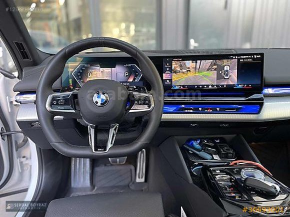 SERDAL BOYRAZ OTOMOTİV'DEN 5.20I M-SPORT HATASIZ 44000KM.