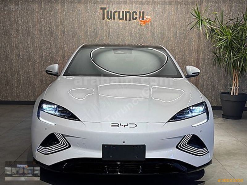 SIFIRDAN FARKSIZ 218HP 4X2 HAYALET+ISITMA+SOĞUTMA+DYNAUDİO