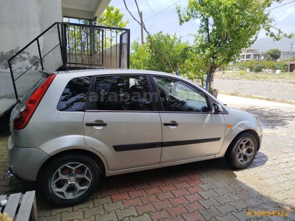 Sahibinden Ford Fiesta 1.4 TDCi Comfort 2009 Model