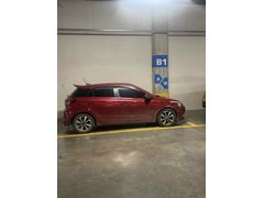 Sahibinden Hyundai i20 1.4 MPI Style 2015 Model  145.000 km Kırmızı