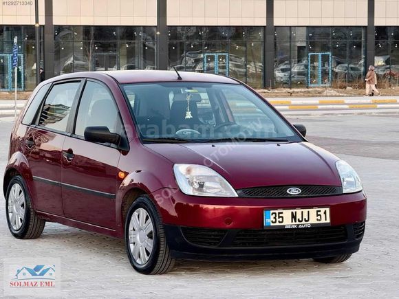 2003 MODEL FİESTA 1.4 BENZİN / LPG var