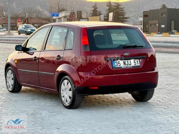 2003 MODEL FİESTA 1.4 BENZİN / LPG var