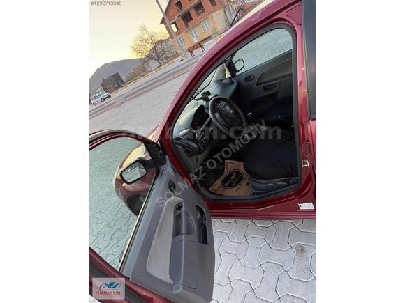 2003 MODEL FİESTA 1.4 BENZİN / LPG var