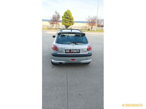 Galeriden Peugeot 206 1.4 XT 2004 Model Rize