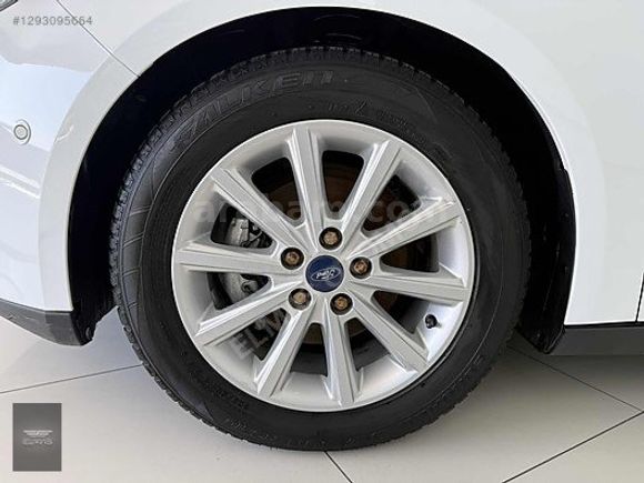 2015 FORD FOCUS 1.5 TDCI SEDAN TITANIUM POWERSHIFT -BOYASIZ