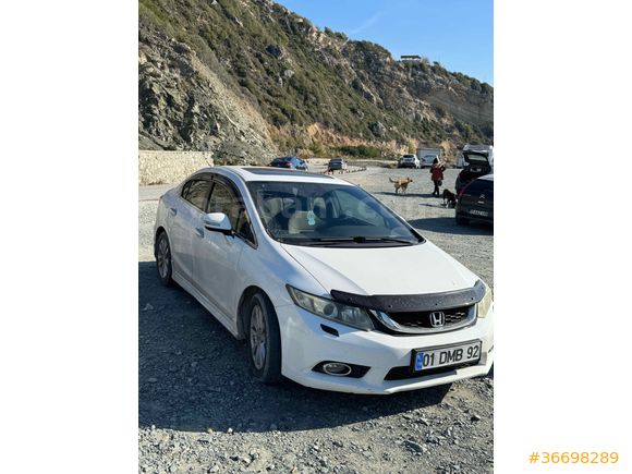 Sahibinden Honda Civic 1.6 Elegance 2012 Model  163.000 km ağır hasar kayıtlı