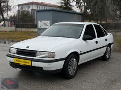 M.DURMAZ OTOMOTİV'DEN 1992+OPEL+VECTRA 2.0+OTOMATİK+300.xxxkm
